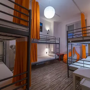 pijama-hostel.plovdiv-hotels.com/